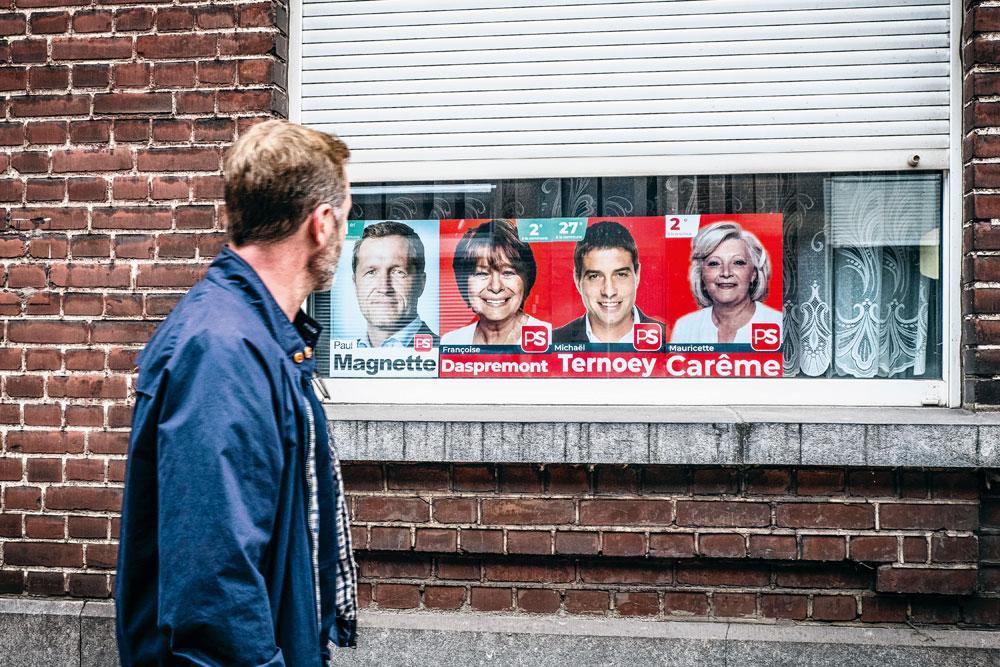 Élections à Charleroi: quand les candidats se lancent comme jamais à l'assaut des portes et sonnettes