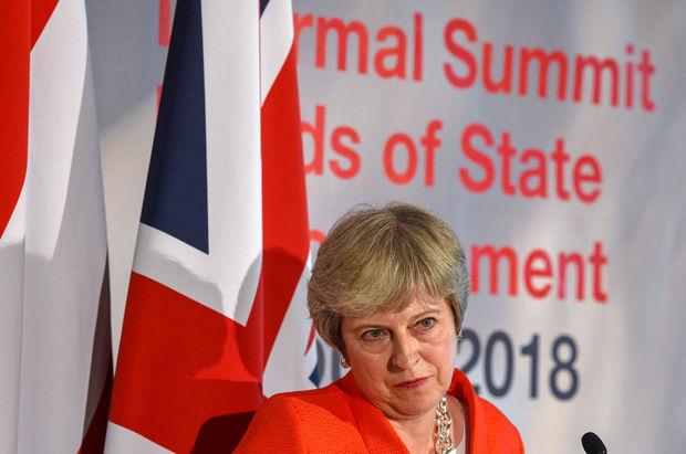Theresa May, la Dancing Queen (vidéo)