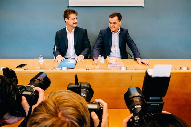 Le duo Chastel/Lutgen a installé une nouvelle coalition en Wallonie. Mais le vainqueur, c'est DéFI.