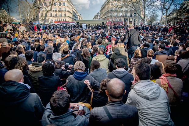 Le mouvement Nuit Debout s'inscrit dans une mouvance européenne qui invoque la démocratie directe. Avec ses décisions immédiatement exécutables, ce type de démocratie représente souvent le contraire du fonctionnement démocratique.