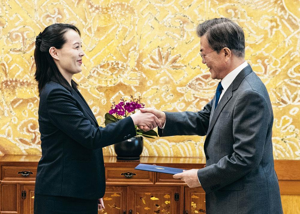 En marge des Jeux olympiques d'hiver, Kim Yo-jong, soeur de Kim Jong-un, rencontre le président de la Corée du Sud.