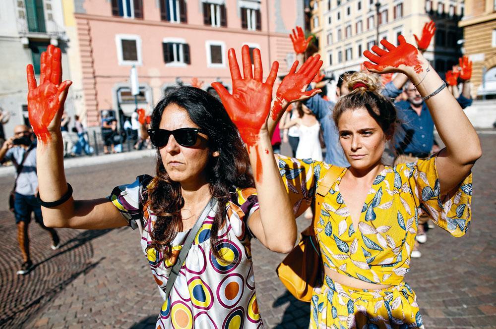 Manifestation contre la politique migratoire du ministre italien de l'Intérieur, Matteo Salvini, le 18 juillet dernier, à Rome. Roberto Saviano dénonce une 