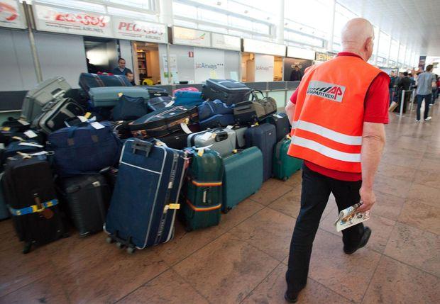 La grève des bagagistes à Brussels Airport se poursuivra jusqu'à dimanche matin, 50.000 Belges pourraient être touchés