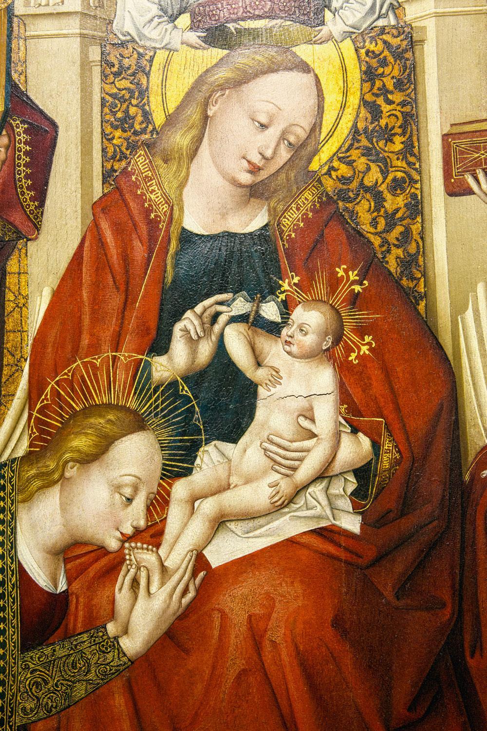 La Vierge au papillon (xve siècle) exposée au Trésor. Le papillon, symbole de résurrection...