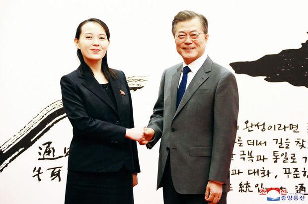 Kim Yo-jong avec le président Moon Jae-in