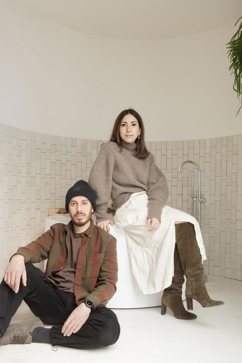 Interieurdesigner Sumeyye Ata (32) en haar man Kenan Bulut (35).