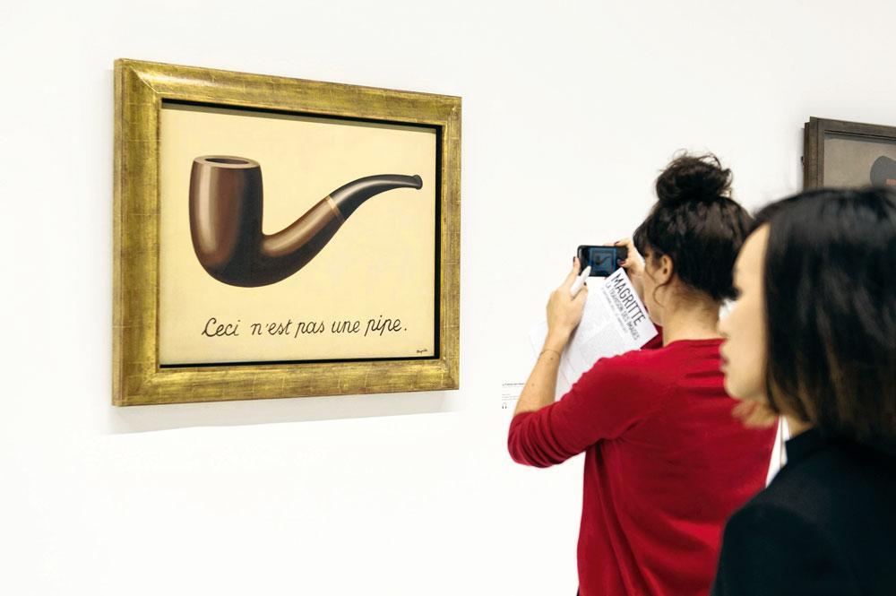 La Trahison des images (Ceci n'est pas une pipe), René Magritte, 1928-1929 (59 cm × 65 cm).