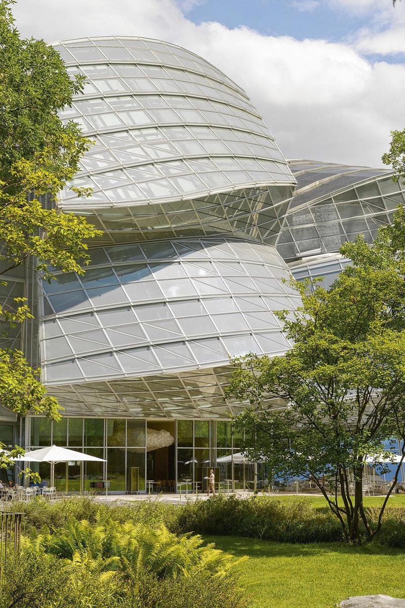 Voor de campus van Novartis werd een beroep gedaan op beroemdste architecten ,onder wie Frank Gehry.