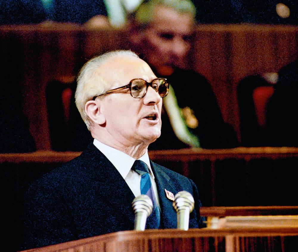Erich Honecker (1912-1994).