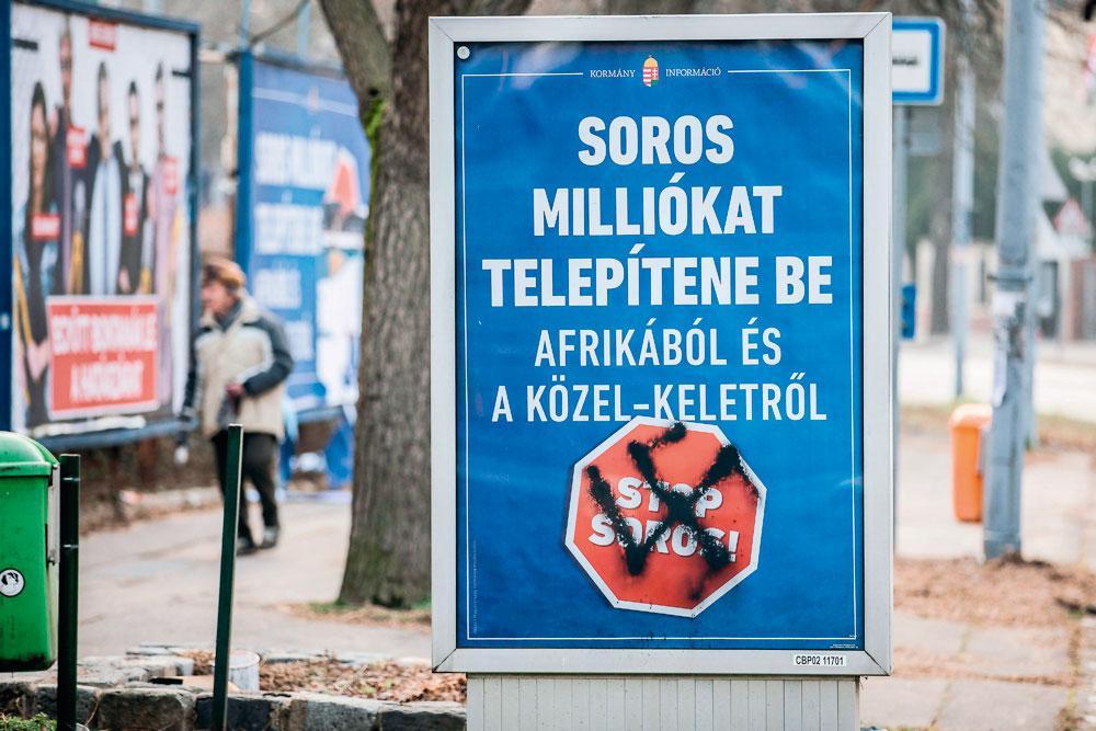 Les slogans anti-Soros exacerbent les sentiments racistes, voire antisémites, de certains Hongrois.