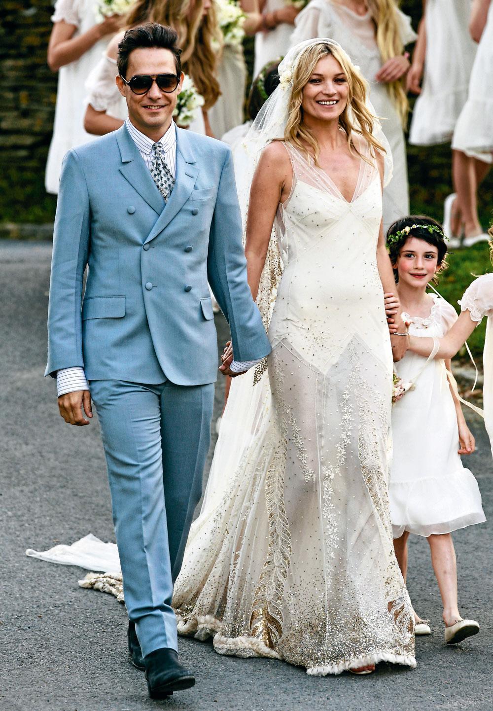 La robe de mariée conçue pour Kate Moss, en juillet 2011.