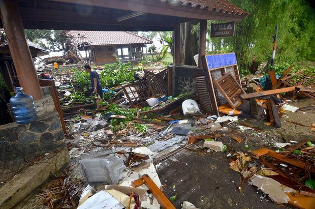 L'Indonésie frappée par un tsunami: au moins 222 morts, plus de 800 blessés