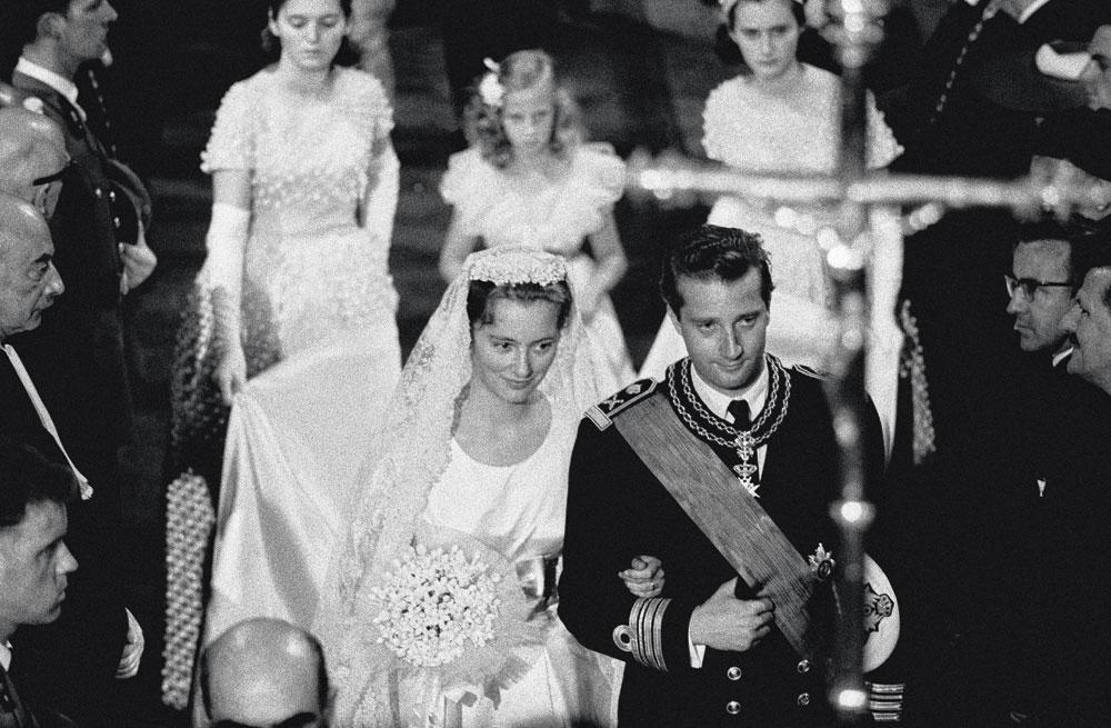 Le mariage avec Albert, célébré le 2 juillet 1959, est somptueux mais se révèle une épreuve pour Paola.