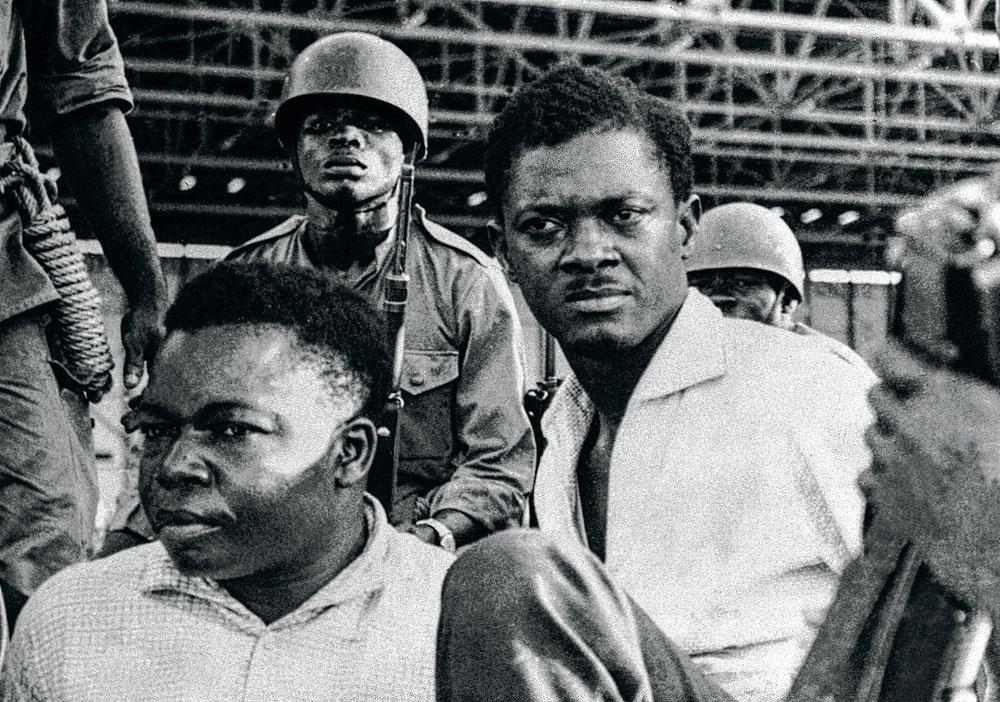 Six mois plus tard, Lumumba est devenu un véritable paria dans son propre pays. Totalement isolé, il est arrêté et emmené au Katanga où il a finalement été abattu.