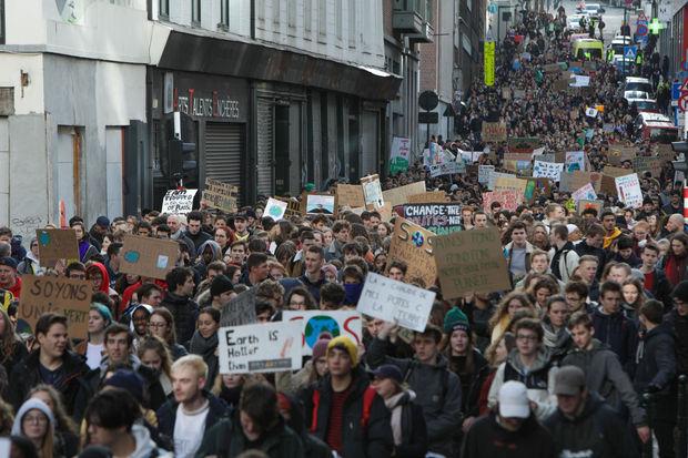 Jeudis pour le climat: des milliers de jeunes mobilisés une nouvelle fois à travers le pays (photos et vidéos)