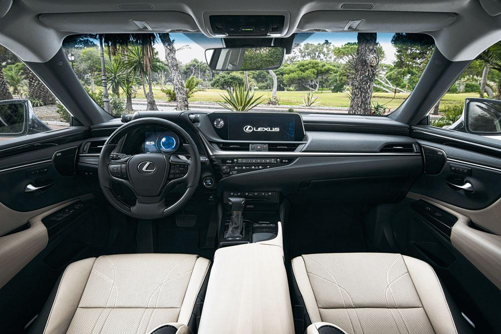 La Lexus ES, l'alternative hybride