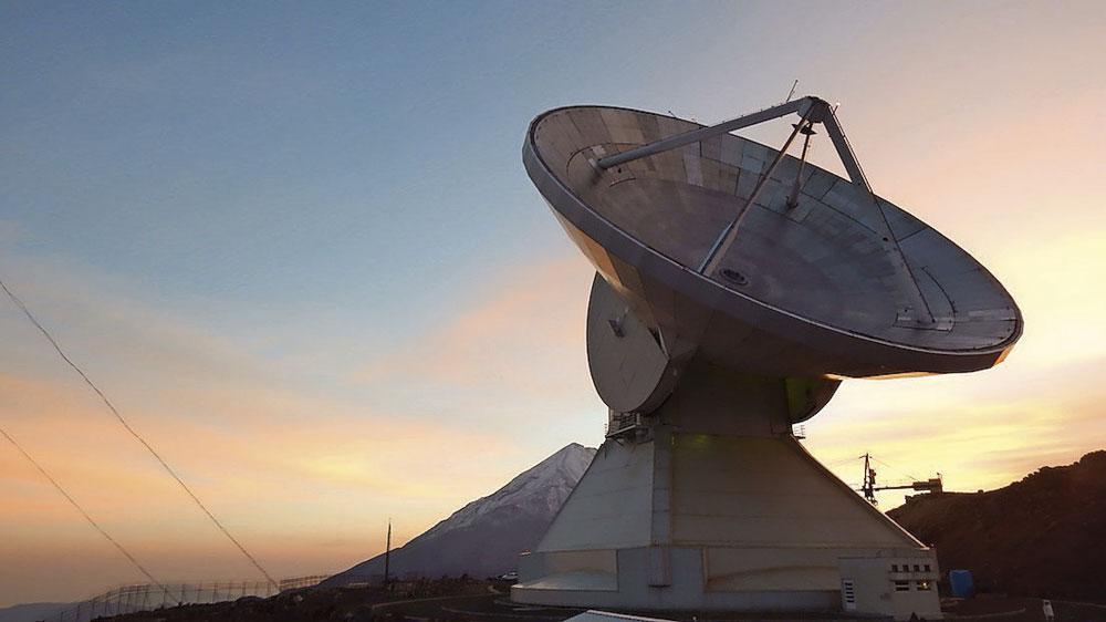 Le Grand Télescope millimétrique (LMT), participant au programme EHT, est installé au Mexique, à 4 580 mètres d'altitude.