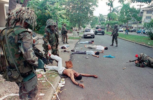CAMOUFLAGE Le 26 décembre, les marines recherchent les complices de Noriega. Certains militaires panaméens ont préféré s'habiller en civil