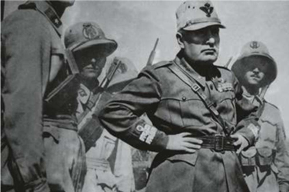 Mussolini 