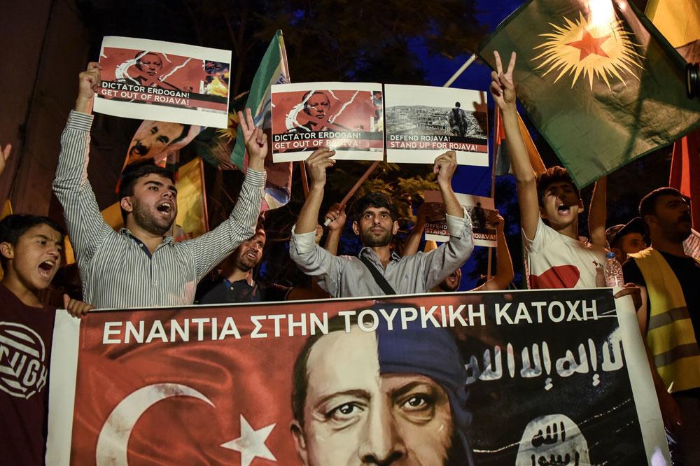 La Turquie lance son offensive contre les forces kurdes en Syrie