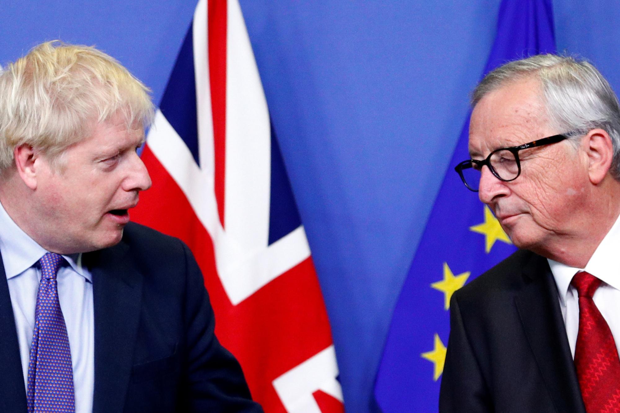 Brexit: accord in extremis, Johnson sous pression