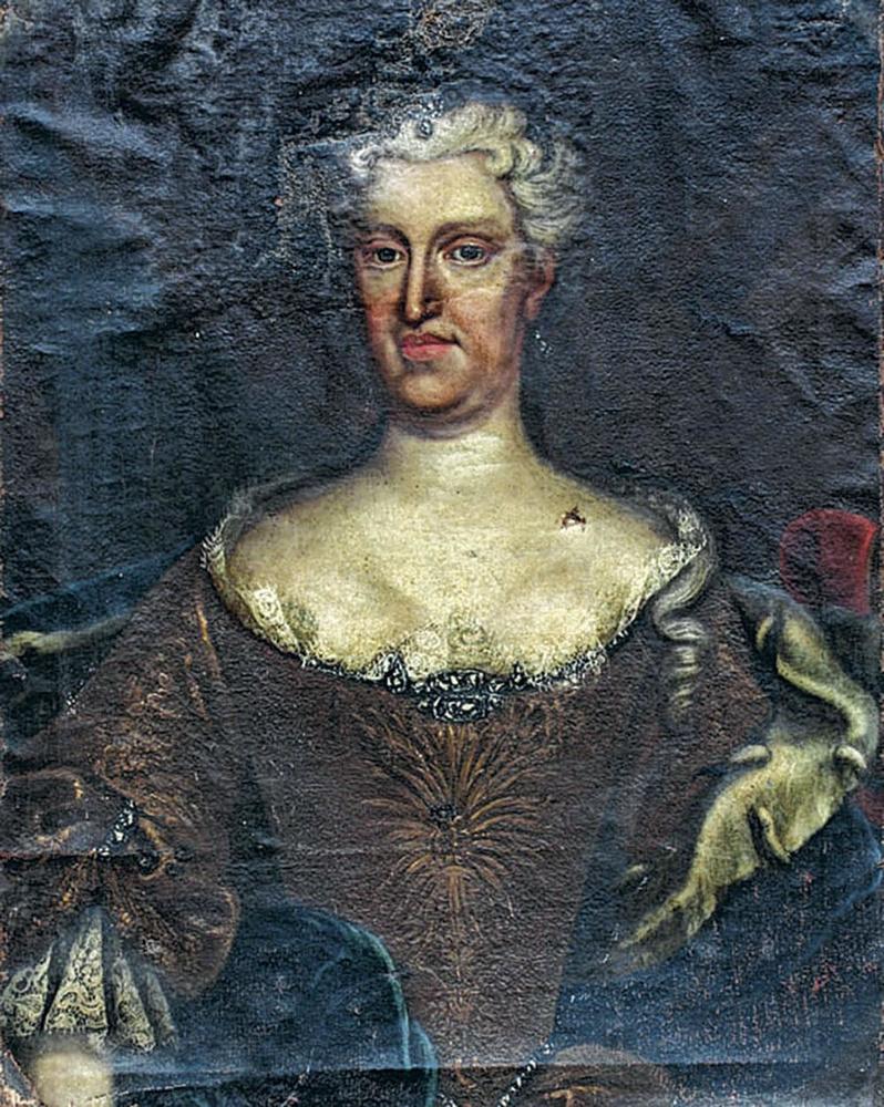 Marie-Elisabeth, distante et autoritaire.