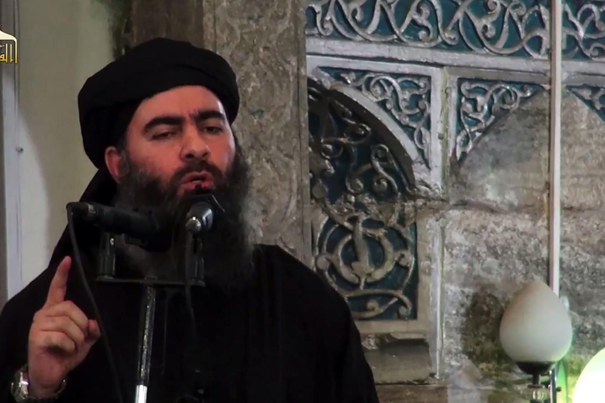 Abu Bakr al-Baghdadi (image tirée d'une vidéo datant de 2014).
