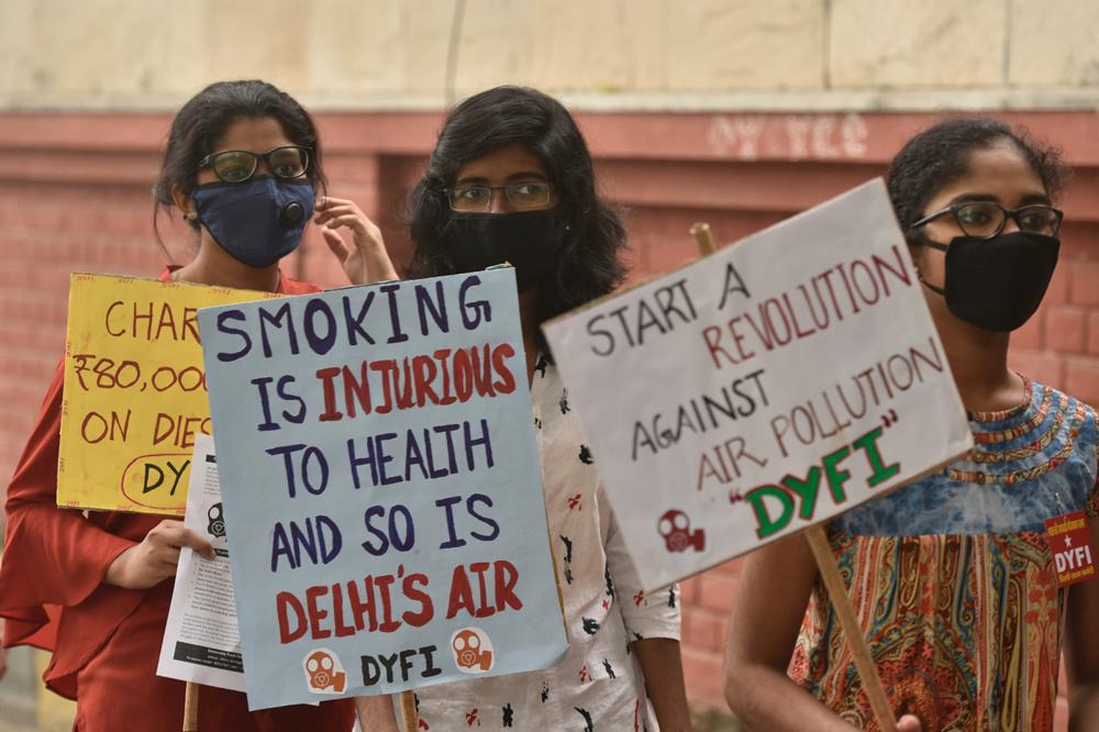 Manifestantes contre la pollution à New Delhi le 3 novembre 2019