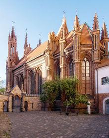 L'Eglise de Sainte-Anne, merveille gothique et coup de coeur de Napoléon.