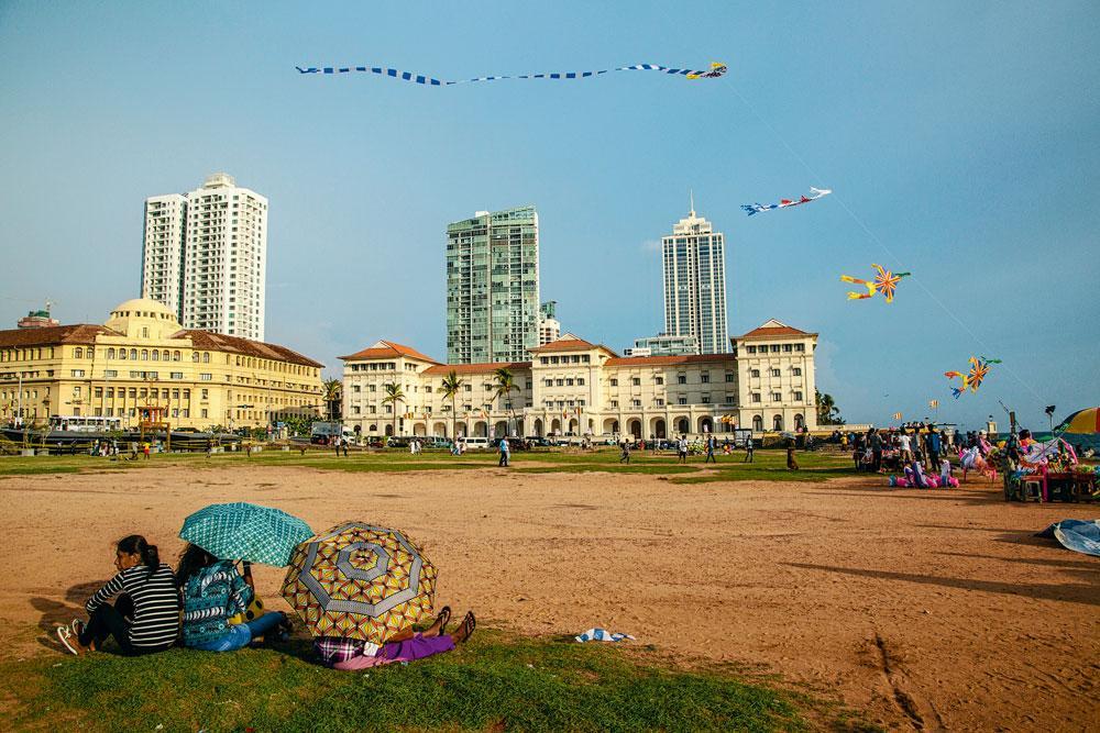 Galle Face Green, à Colombo, où les familles se réunissent au coucher du soleil.