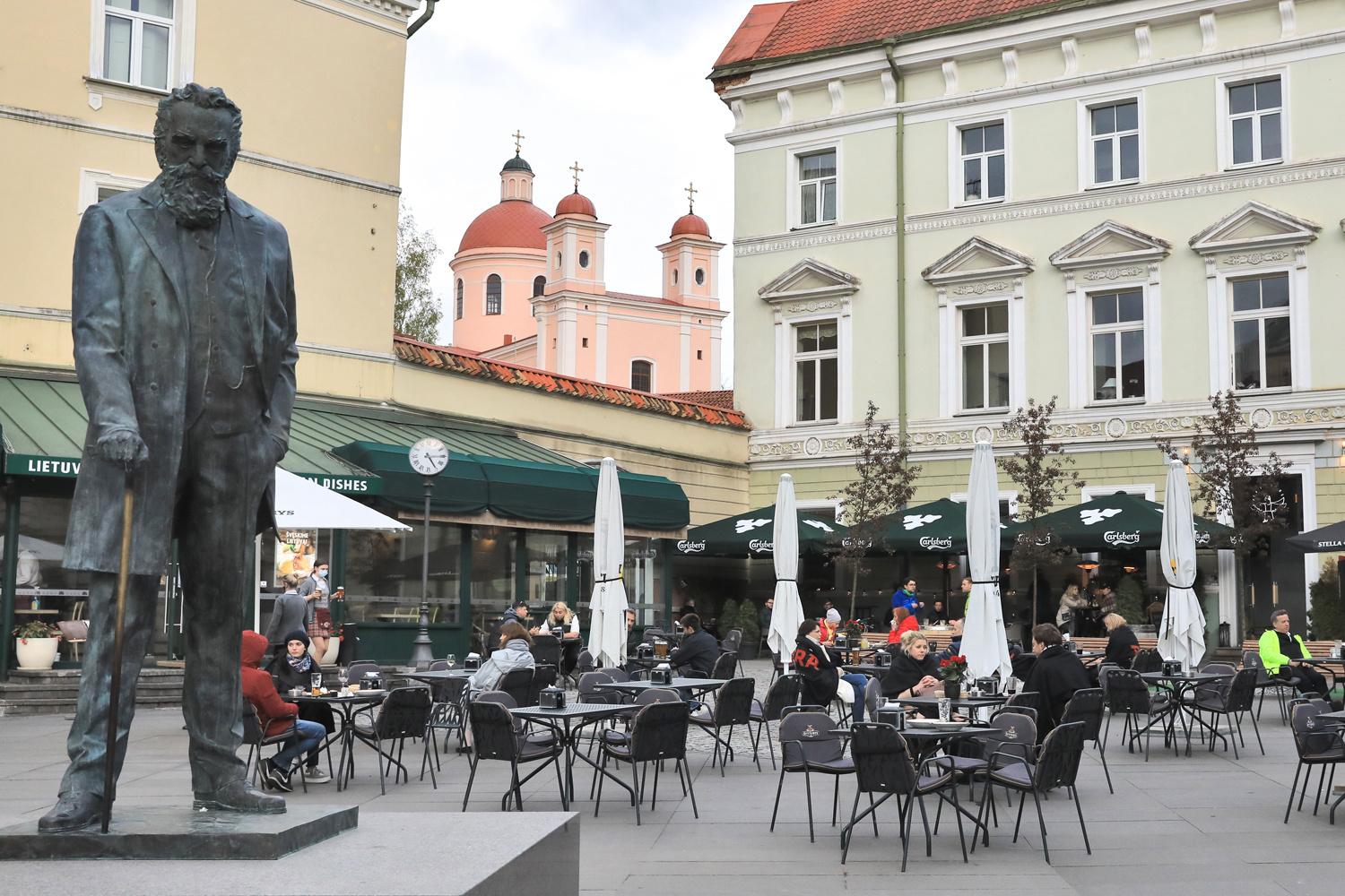 Vilnius se rêve grand café à ciel ouvert 