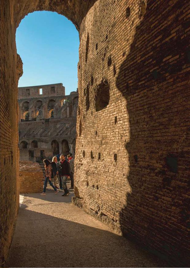 SYMBOLE COLOSSAL Le plus grand amphithéâtre du monde romain, abîmé par les tremblements de terre, est aujourd'hui l'un des symboles de la Ville éternelle.