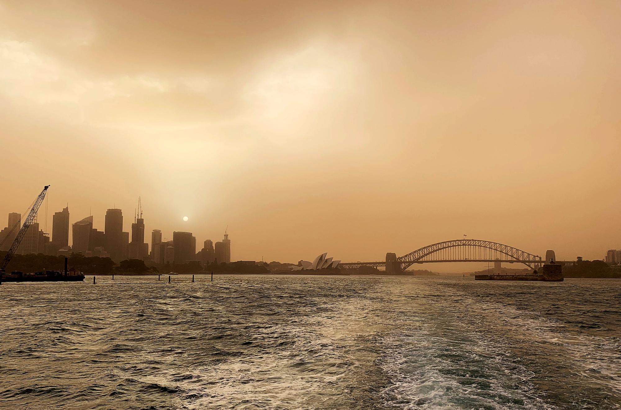 Incendies en Australie: Sydney enveloppée dans un brouillard toxique (en images)