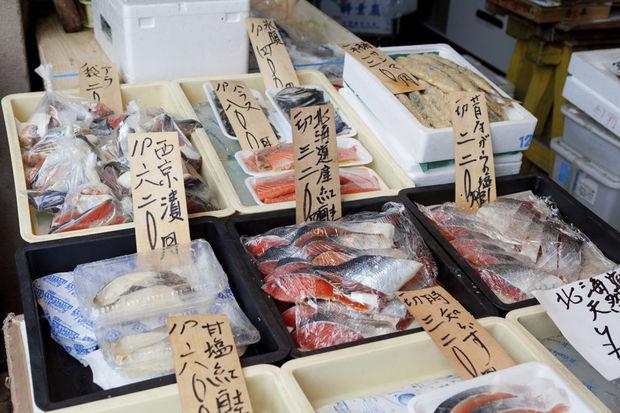 Âme du sushi, le célèbre marché Tsukiji à Tokyo déménage