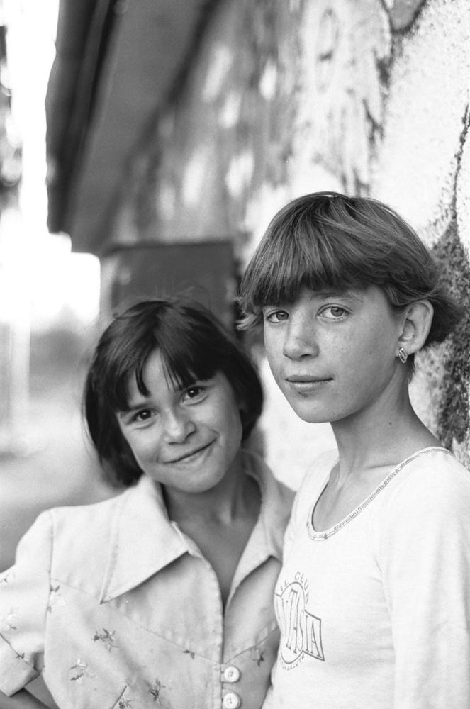 Alexandra Stoica et Daniela Hostic Alexandra (à g.) à 13 ans, Daniela, à 14 ans, en 1997.