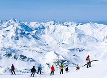 A la découverte des Trois-Vallées, le plus vaste domaine skiable du monde.