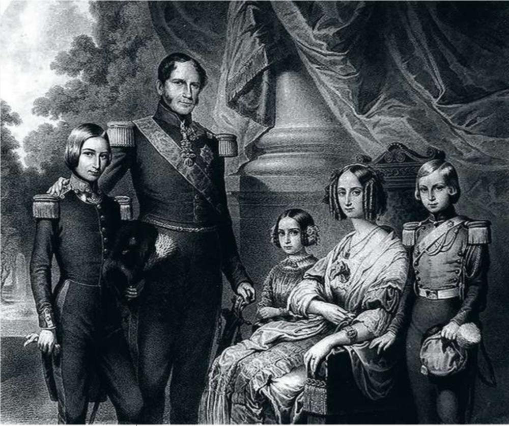 Louise-Marie a quatre enfants : Louis-Philippe, décédé dans sa première année, Léopold, Philippe et Charlotte.