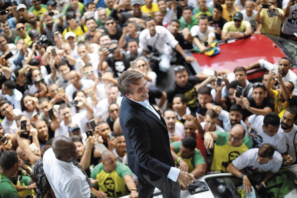 Jair Bolsonaro a été élu en 2018 sur le rejet de la corruption. Son propre clan, pourtant, commence à être rattrapé par les affaires.