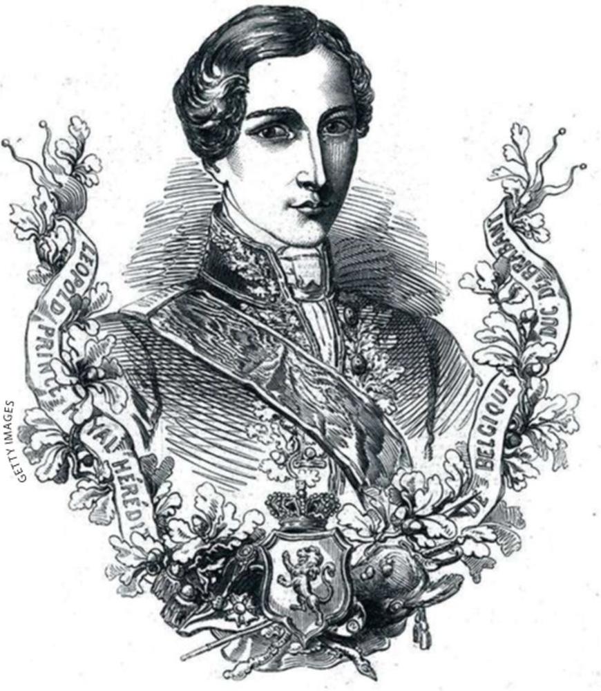 Le jeune Léopold II est amené par son père dans une tournée des cours européennes.