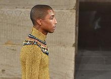 Pharrell Williams mannequin d'un jour pour Chanel