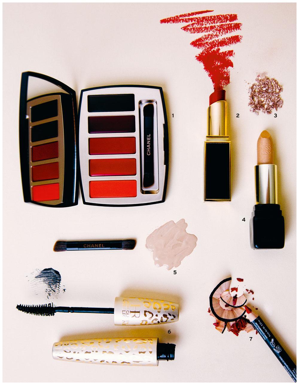 Smoky eye, lèvres dorées et eye-liner de licorne... : Notre sélection maquillage pour les fêtes