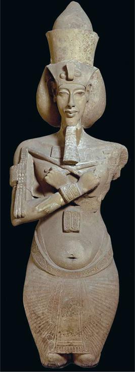 Statue d'Akhenaton conservée à l'Egyptian Museum du Caire.