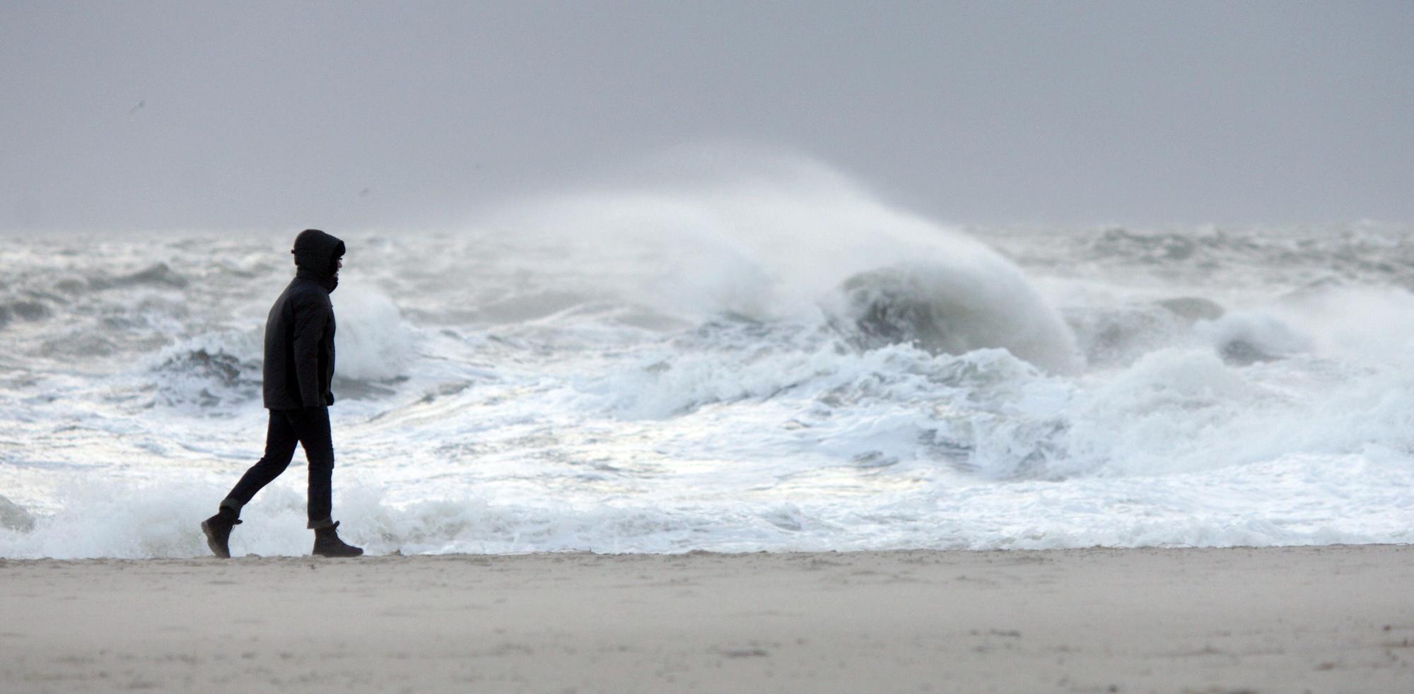 La tempête Ciara fait ses premiers dégâts