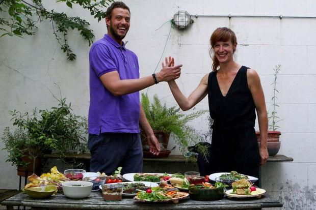 Alice Billiet et Arnaud Bingoni, tous les deux chefs adeptes de la cuisine végétarienne et vegan 