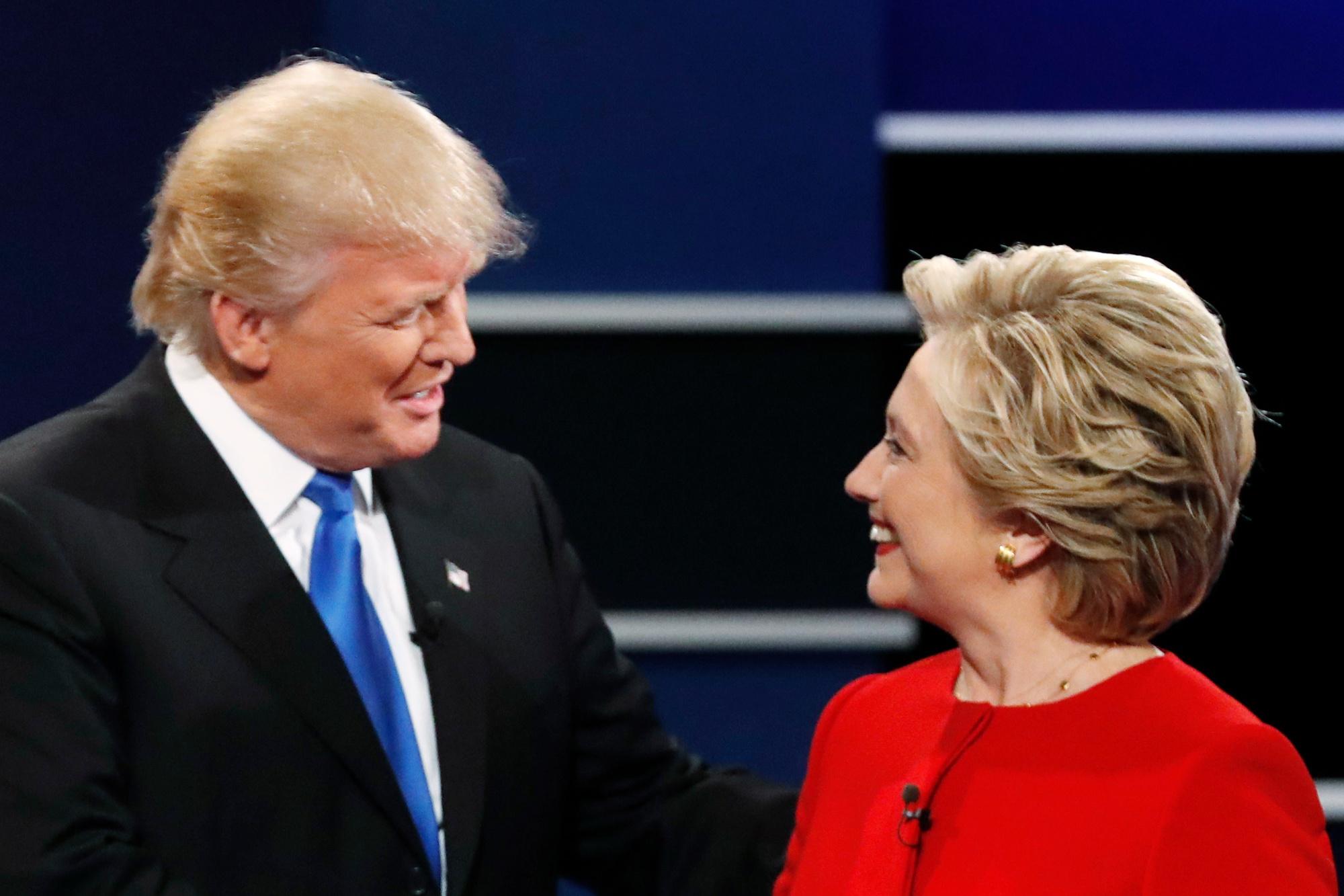Donald Trump et Hillary Clinton lors d'un débat de l'élection présidentielle en 2016.