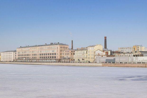 Une usine de style Bauhaus à Saint-Pétersbourg