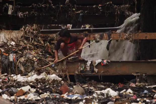 Vidéo: Les dessous toxiques et mortifères de l'industrie textile