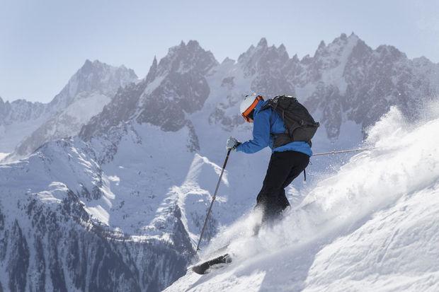 Vallée de Chamonix, skier près du géant des Alpes