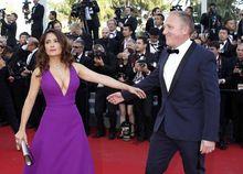 Salma Hayek et son époux Francois-Henri Pinault, pdg de Kering, à Cannes, en 2017 
