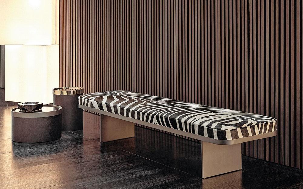 Banc Clive, Minotti (Nos amies les bêtes)